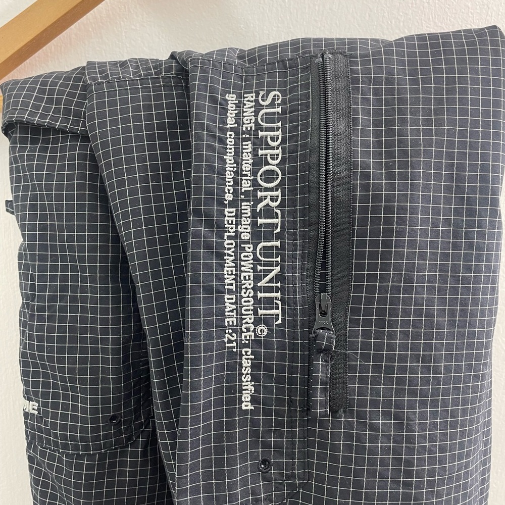 Mens supreme pants ( part of set)